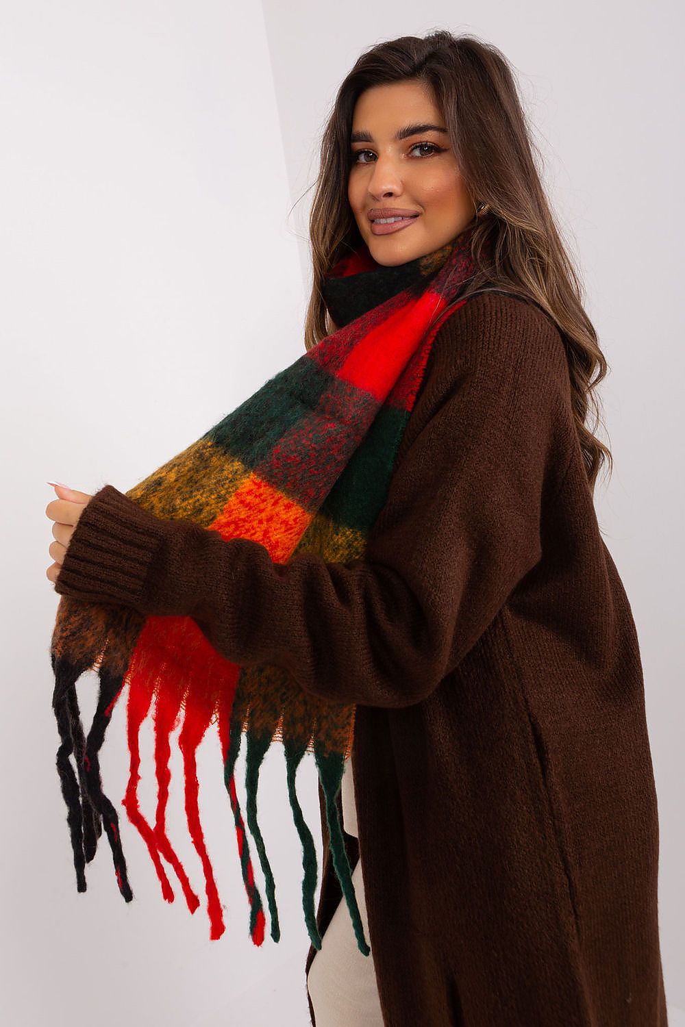 Shawl model 191728 AT