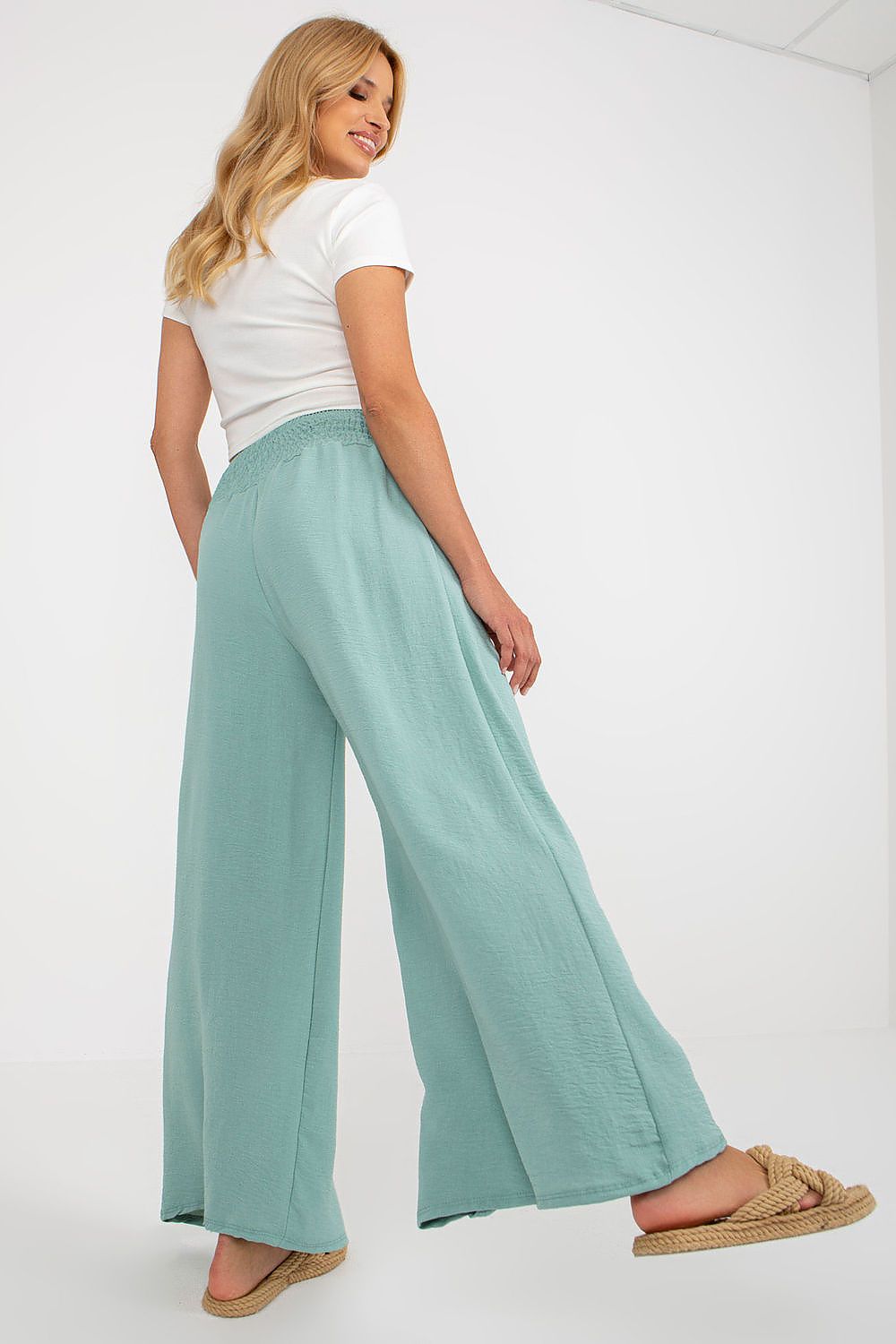  Women trousers model 180143 Italy Moda 