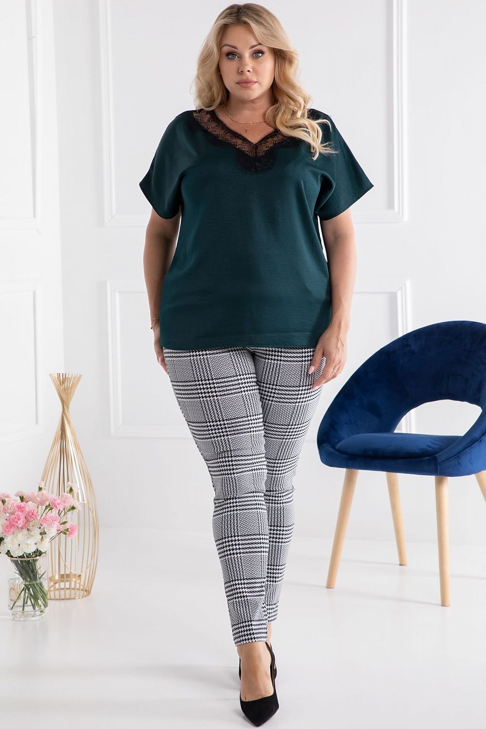 Plus size blouse model 169001 Karko