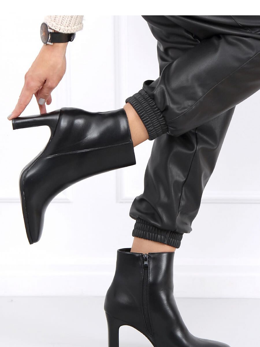 Heel boots model 159468 Inello