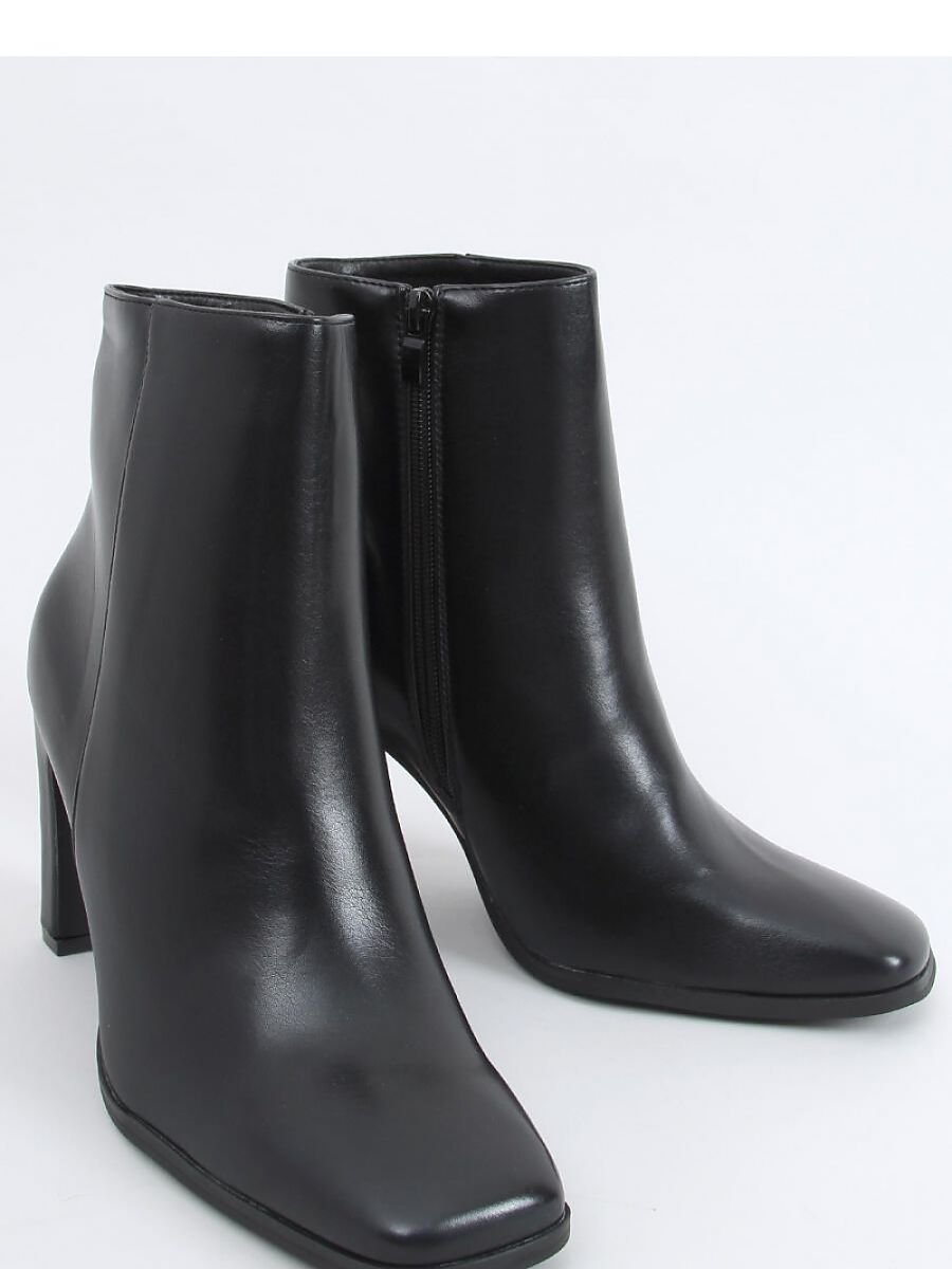 Heel boots model 159468 Inello