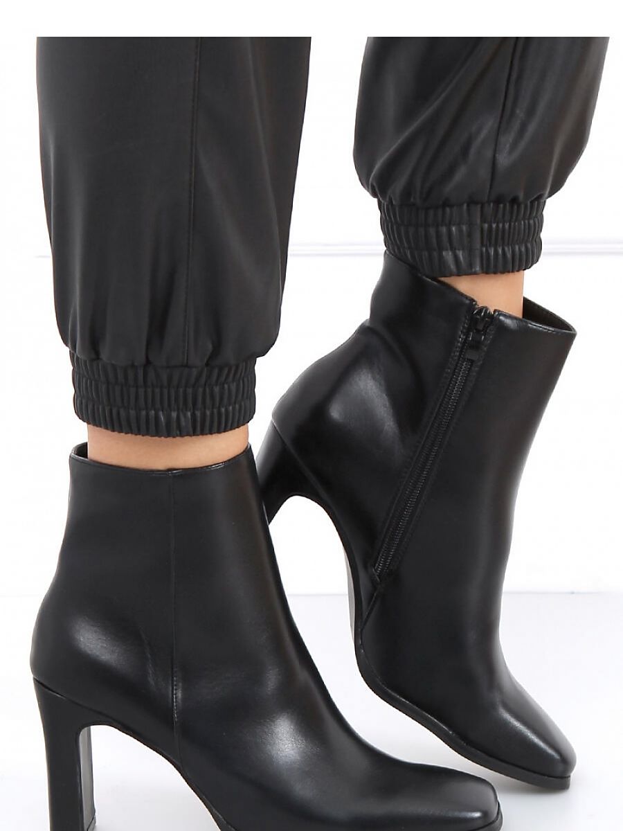 Heel boots model 159468 Inello