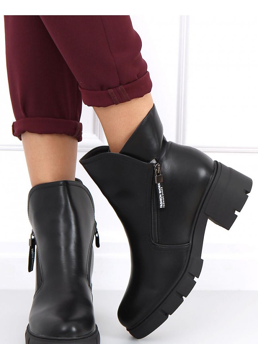 Heel boots model 159910 Inello