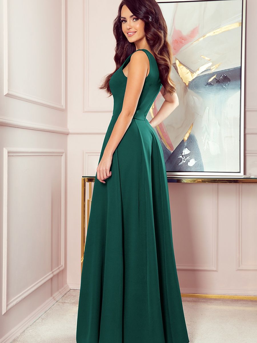 Long dress model 165640 Numoco